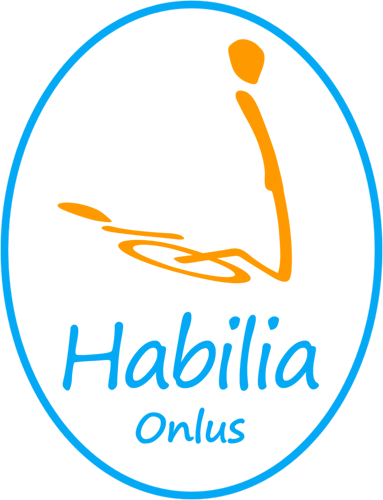 Logo dell'associazione Habilia Onlus. Un uomo in piedi riflette l'ombra di una persona su sedia a rotelle