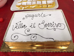 torta per la Festa di Natale a Villa il Sorriso