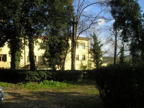 Giardino posteriore del Centro di riabilitazione Villa il Sorriso