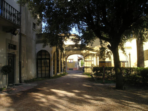 Giardino posteriore del Centro di riabilitazione Villa il Sorriso